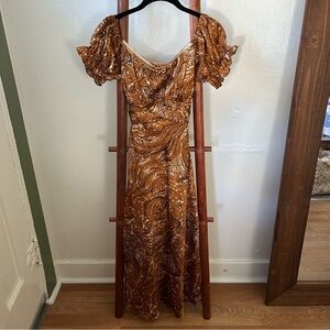 Selfie Leslie Brown Tan Puff Sleeve Maxi Dress